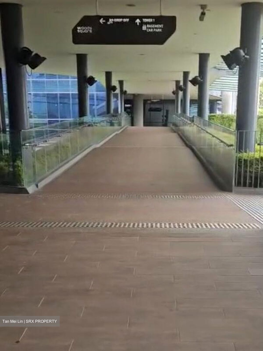 Woods Square (D25), Office #508492371
